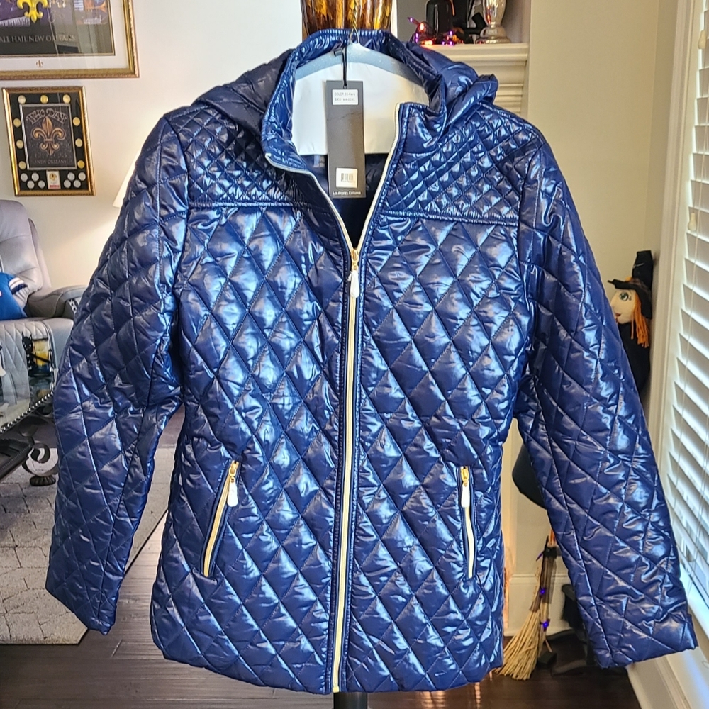 Women's puffer jacket